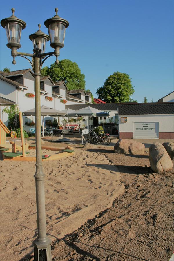 Das Fritz Hotel Schwerin Schoene Lage Im Gruenen Mit Regionaler Kueche Kostenfreien Parkplaetzen Und E Ladestation ภายนอก รูปภาพ